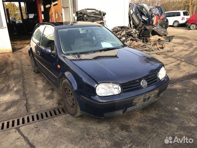 Разбор на запчасти Volkswagen Golf 4