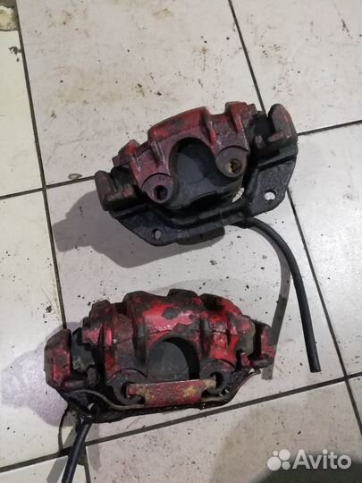 Суппорта передние BMW 5 E34