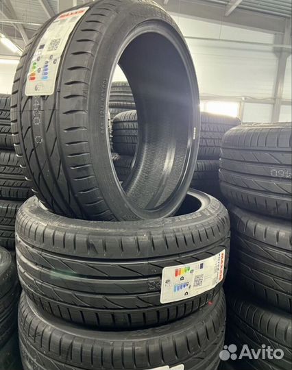 Maxxis Victra Sport VS5 245/45 R17 99