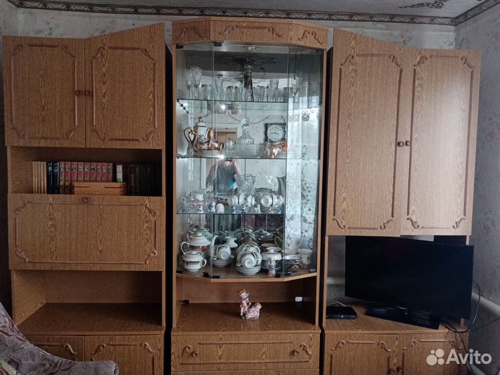 Стенка в гостиную