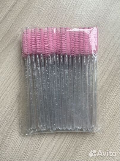 Щеточки для бровей и ресниц