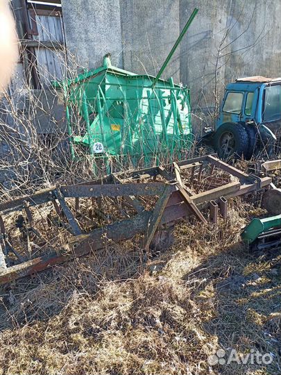 Разбрасыватель удобрений БобруйскАгромаш РУ-3000, 1988