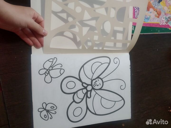 Раскраски и книги с заданиями для девочек 4 шт