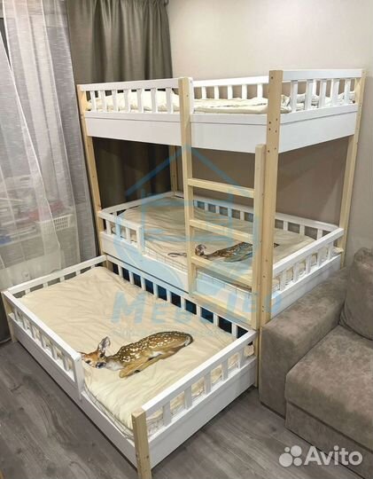 Двухъярусная кровать