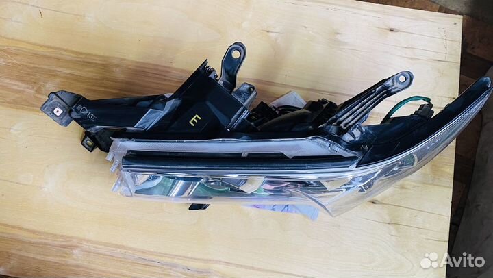 Фары на toyota land cruiser prado 150