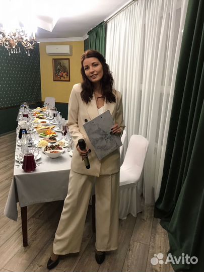 Ведущие(свадьбы,дни рождения,юбилеи,корпоративы)