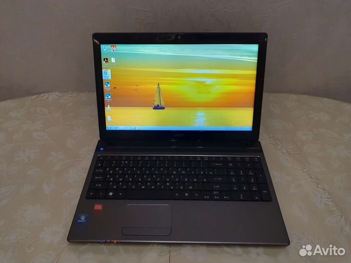 Ноутбук Acer 5560g