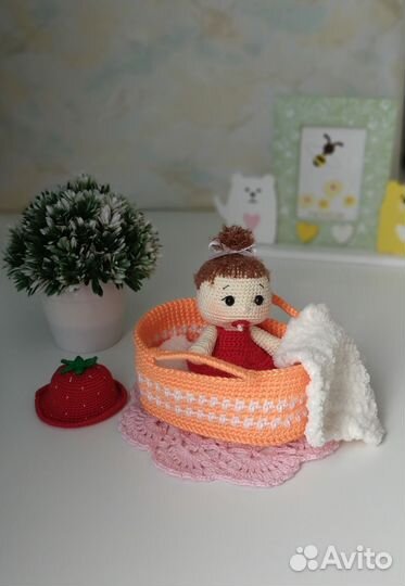 Вязаные игрушки кукла