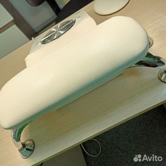 Подставка для маникюра