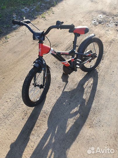 Детский велосипед 16