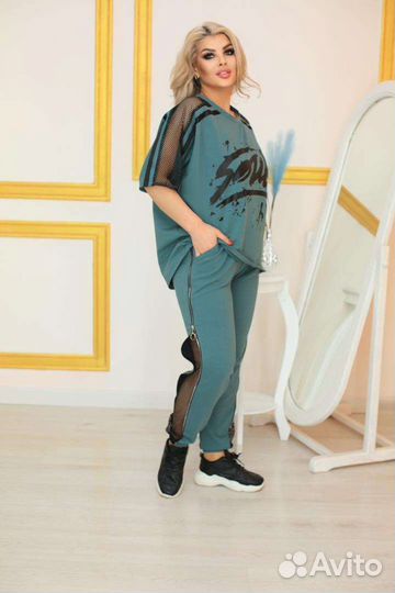 Крутой спортивный костюм