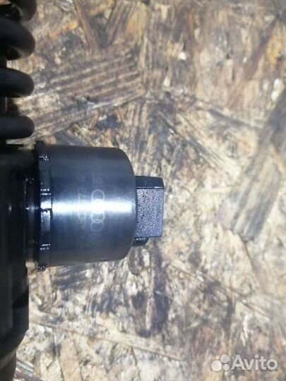 Форсунка топливная Volkswagen Touran, 2.0 BKD