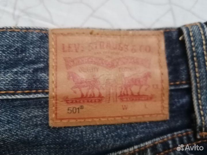 Джинсовые шорты levis