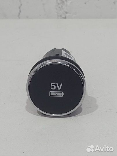 Разъем USB Land Rover Discovery 5 L462 30ddtx 2018