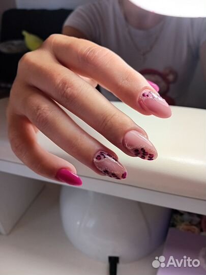 Наращивание ноготков