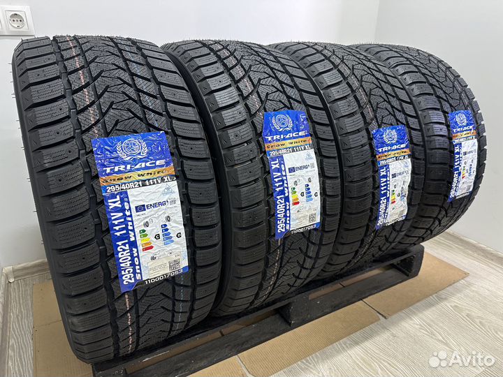Tri Ace Snow White II 295/40 R21 111V