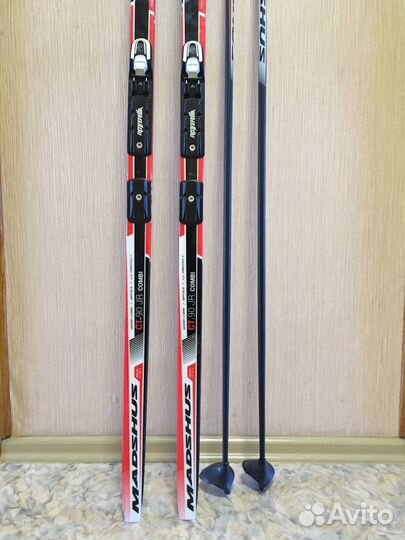 Лыжный комплект детский