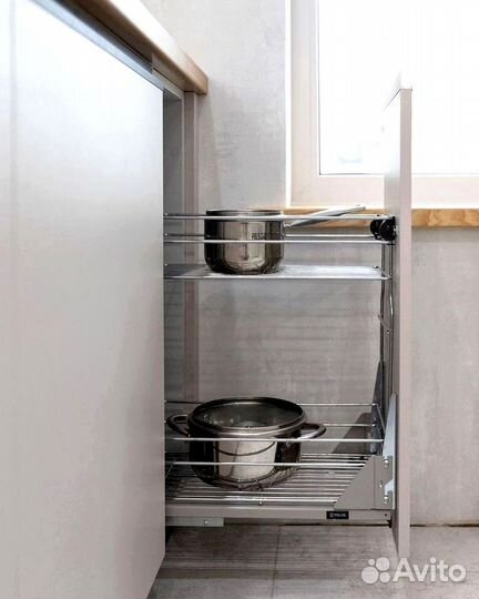 Кухонный гарнитур угловой в потолок и с островом