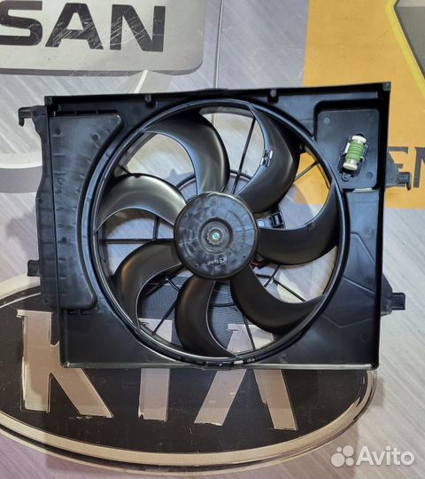 Вентилятор радиатора охлаждения двигателя диффузор