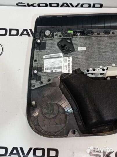 Обшивка двери (карта) задняя левая Skoda Octavia