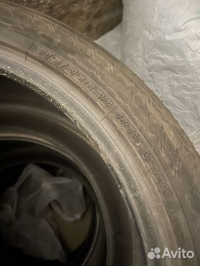 Yokohama BluEarth Winter V905 275/40 R20 и 315/35 R20