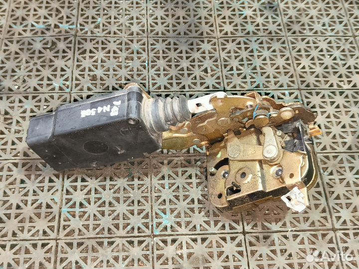 Замок задний левый volvo S40