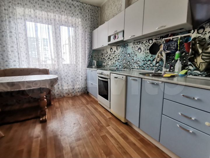 3-к. квартира, 70 м², 3/5 эт.