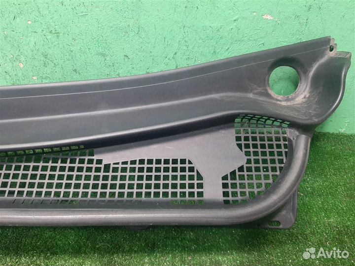 Решетка стеклоочистителей Subaru Legacy/ Outback