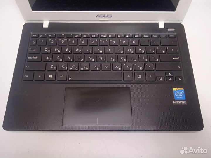 Ноутбук asus x200m