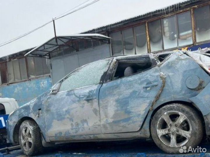 Стекло двери заднее правое Hyundai I30