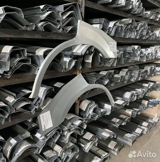 Арка правая Mazda Premacy CP 1999-2005