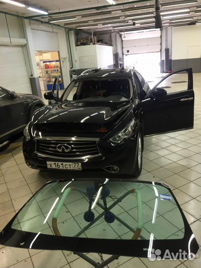 Лобовое стекло на Infiniti fx35 fx37 fx45 fx50 qx