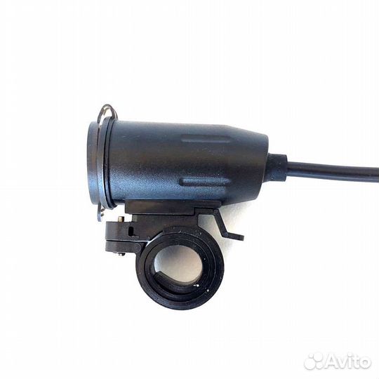 Зарядное устройство USB с вольтметром на руль