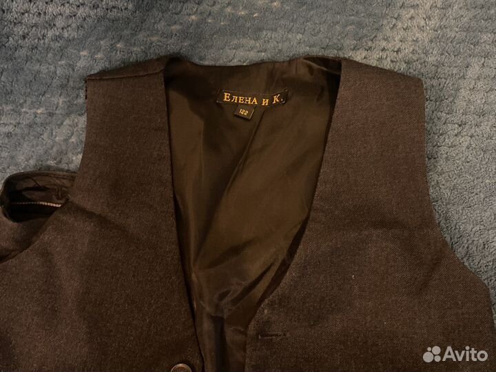 Костюм темно серый, рост 122