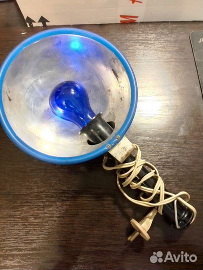 Синяя лампа рефлектор минина