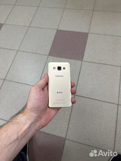 Samsung Galaxy A3 SM-A300F, 16 ГБ