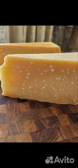 Сыр Parmigiano reggiano