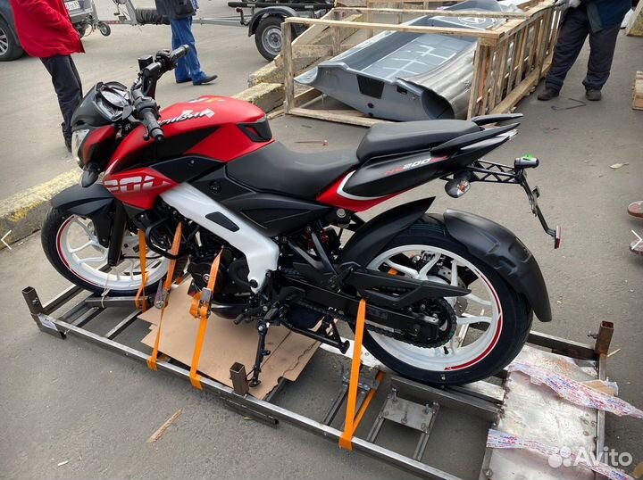 Мотоцикл Bajaj Pulsar 200 NS 2021