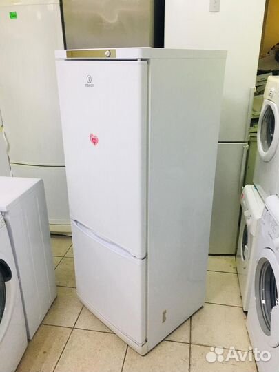 Холодильник бу Indesit 1.6 м