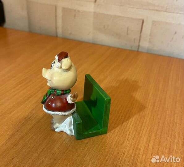 Статуэтка свинка