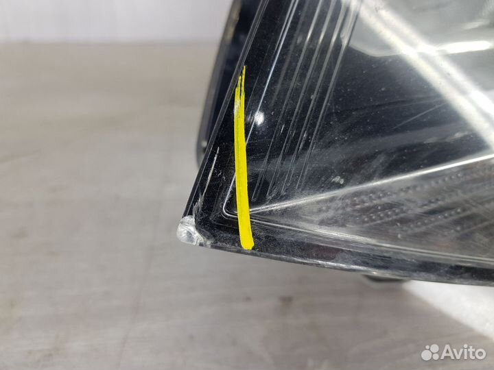 Фара левая Volkswagen Touareg