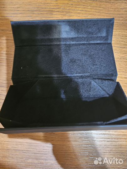 Очечник Lexus