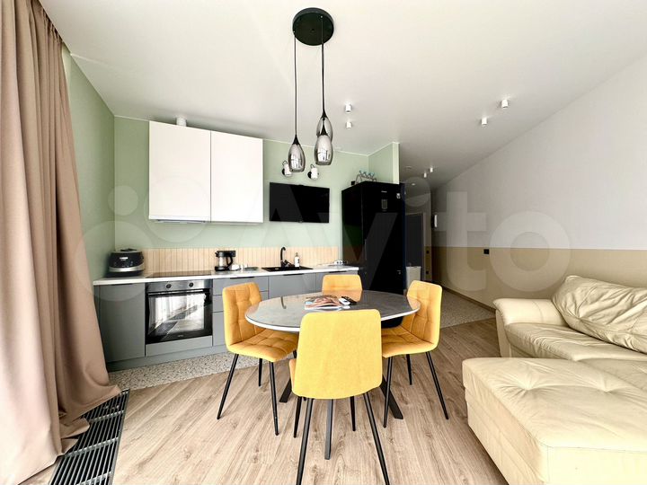 2-к. квартира, 61 м², 3/16 эт.