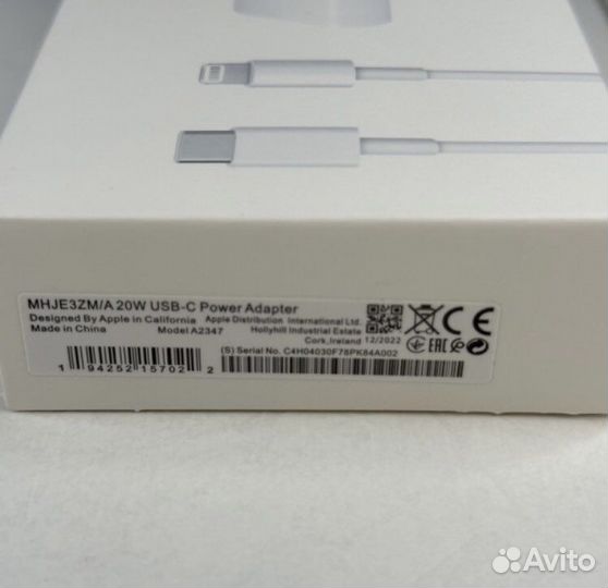 Зарядка на iPhone + стекло