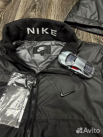 Демисезонные куртки Nike современные