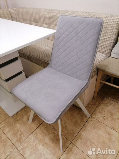 4 новых стула Concept Hoff