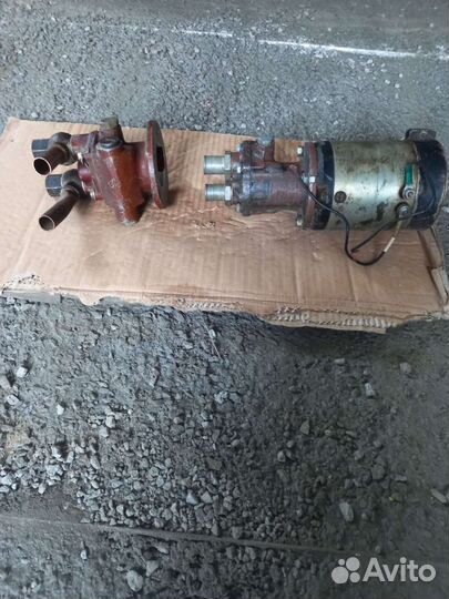 Насос помпа