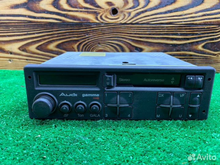 Магнитола (аудио система), Audi 80 B3 1991