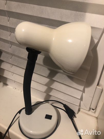 Лампа настольная