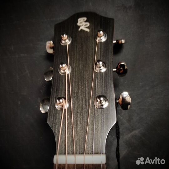 Baton Rouge X81S/OM гитара полностью из массива